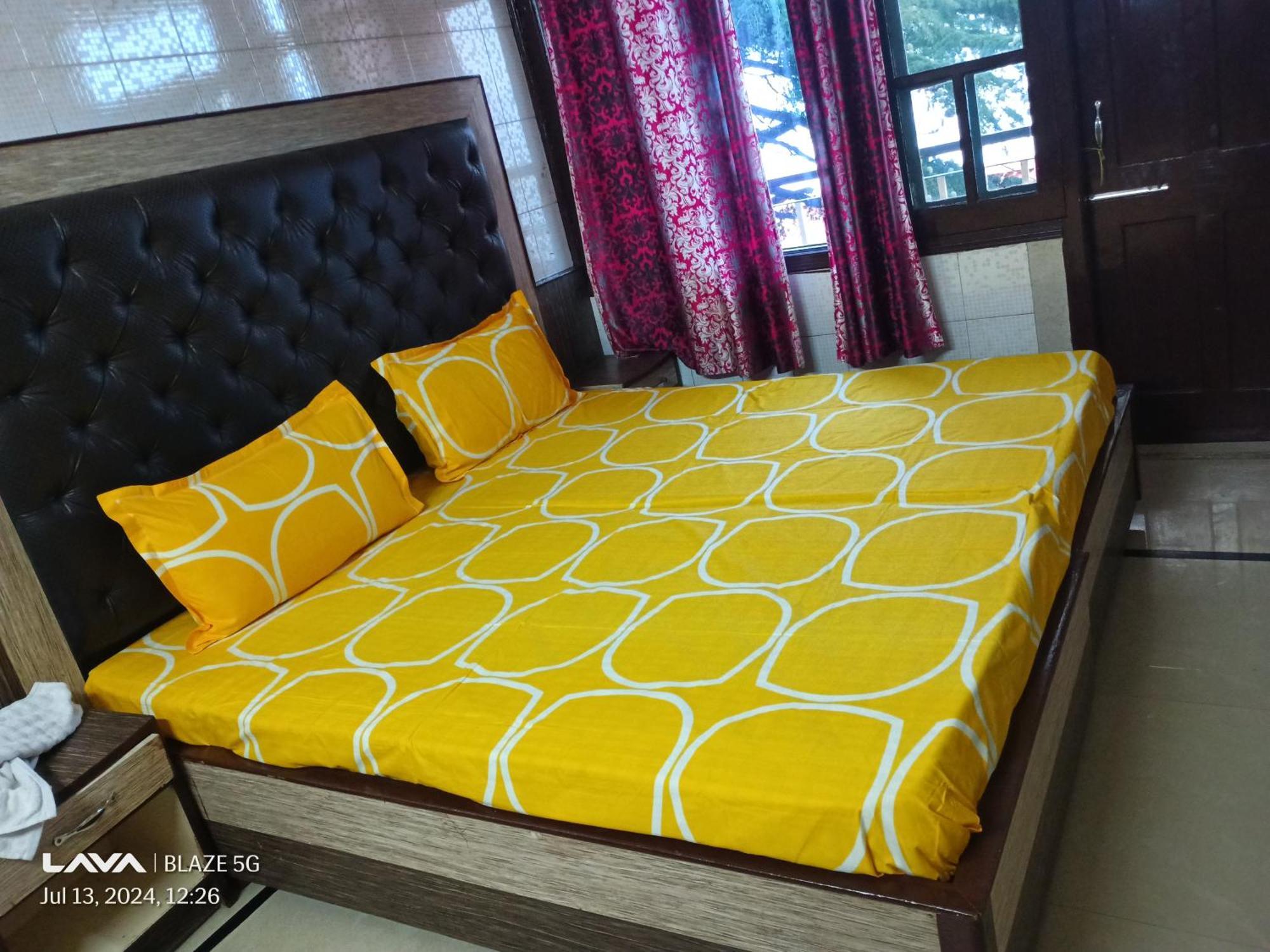 Krishna Holiday Guest House Block II Νταραμσάλα Εξωτερικό φωτογραφία
