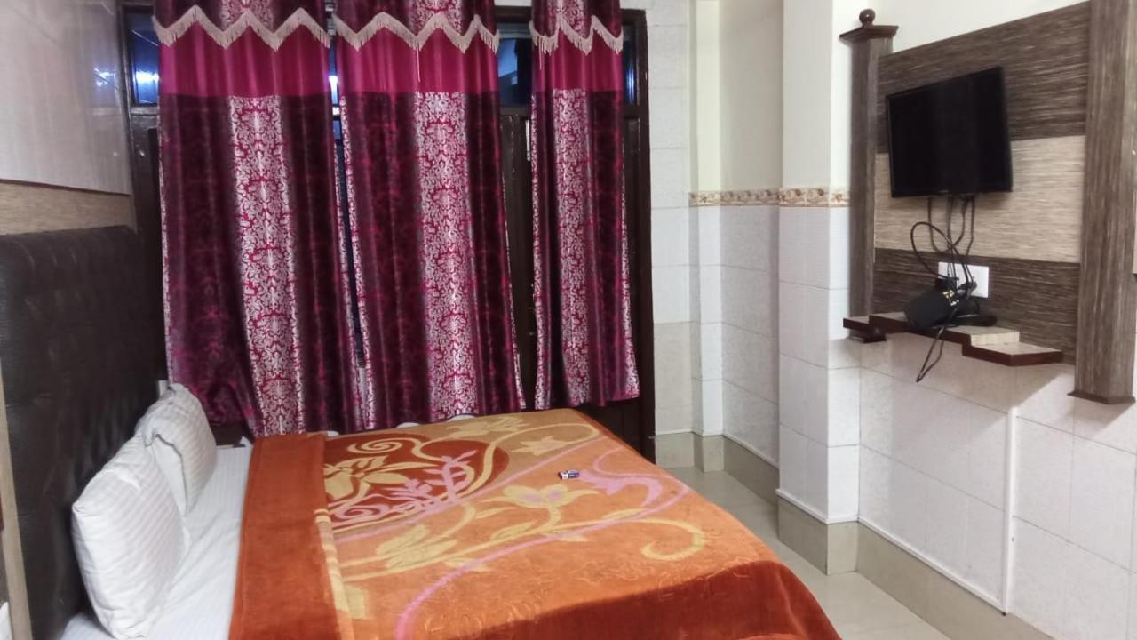 Krishna Holiday Guest House Block II Νταραμσάλα Εξωτερικό φωτογραφία